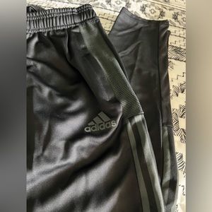 Men’s Adidas Pants Large